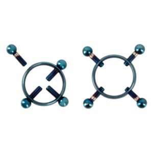 jeweils 4 Justierschrauben